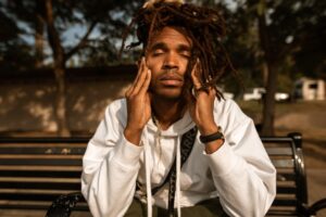 migraine hypnotherapy, man with a headache